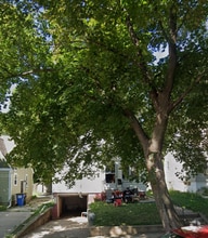 Building Photo - 1208 W 15th St