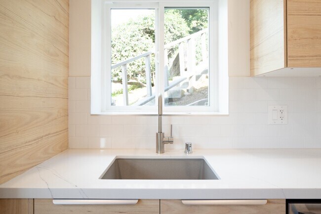 Foto del edificio - 4124 W Ave 42