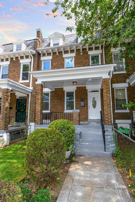 Photo - 4723 Georgia Ave NW (Washington, DC)
