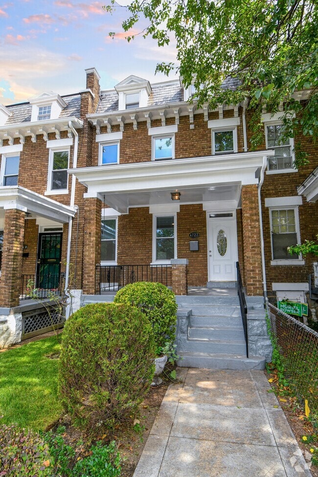 Building Photo - 4723 Georgia Ave NW