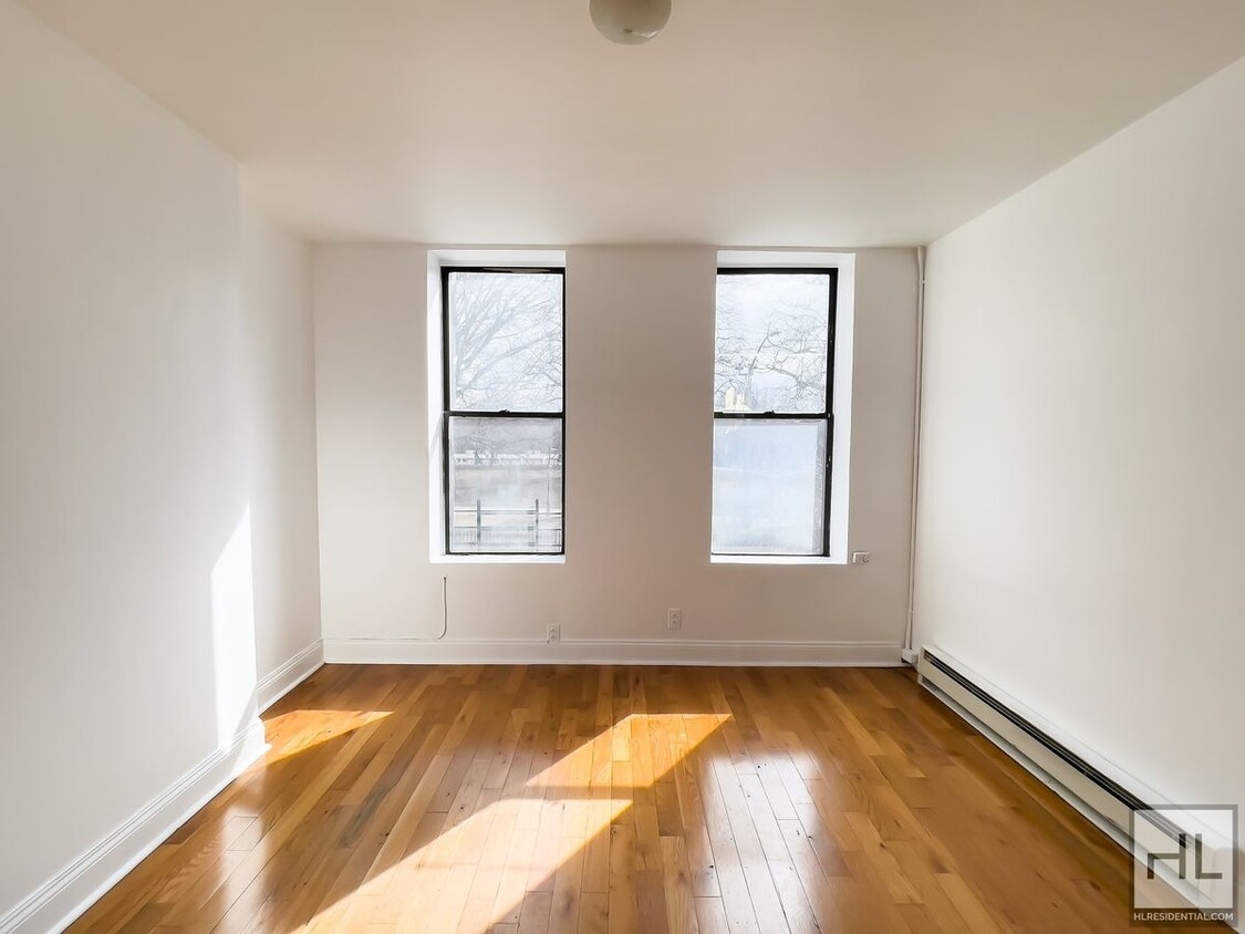 Foto principal - Spacious Bushwick 2-Bed 1-Bath / Maria Her...