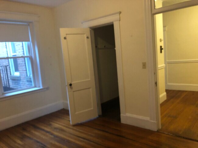 Building Photo - 1124 Commonwealth Ave