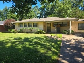 Building Photo - 151 Swedes Ave