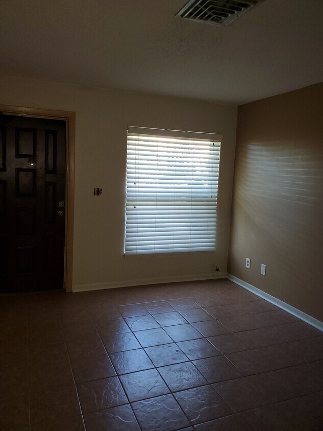 Foto principal - 165 174th Ave E