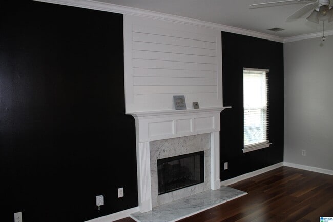 Building Photo - 5338 Cottage Ln