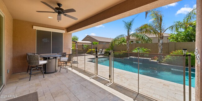 Foto del edificio - 9309 W Orange Dr