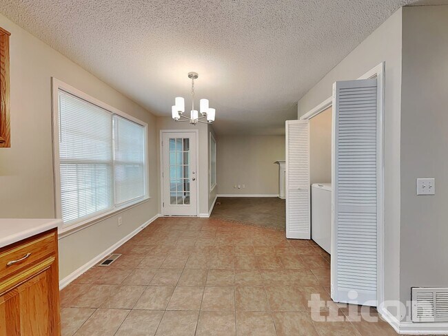 Foto del edificio - 153 Clear Brook Trail