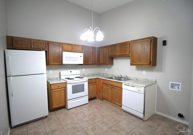 Foto del edificio - 6810 Tiki Ln