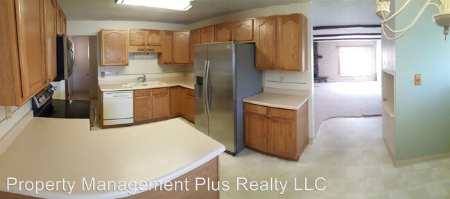 Foto del edificio - 3 br, 1 bath House - 412 Elliot St