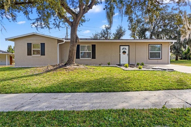 Building Photo - 1305 Fountainhead Dr