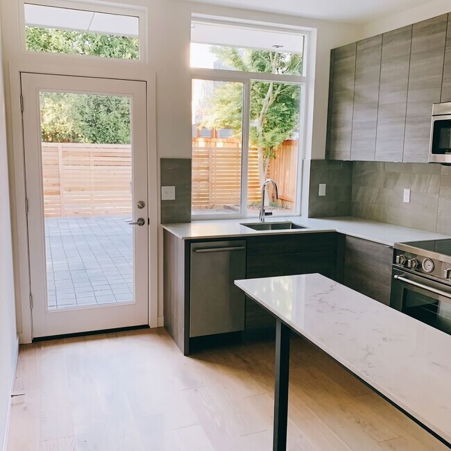 Foto del edificio - Modern 3B/2Ba Light & Bright Ballard Townhome!