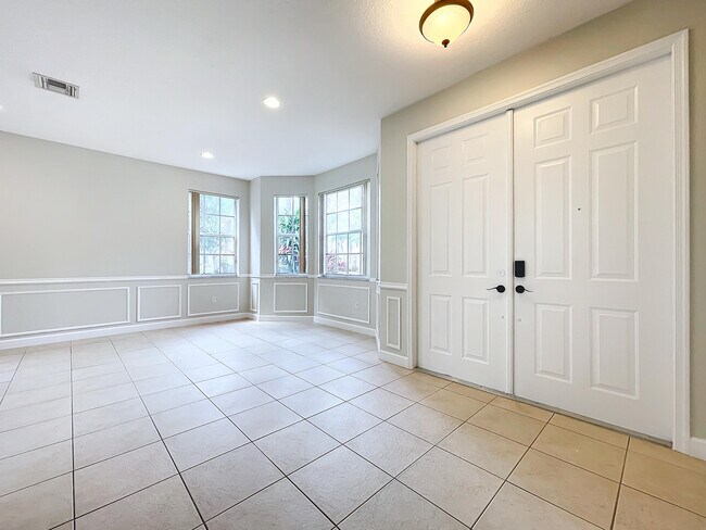Building Photo - 2920 Shaughnessy Dr