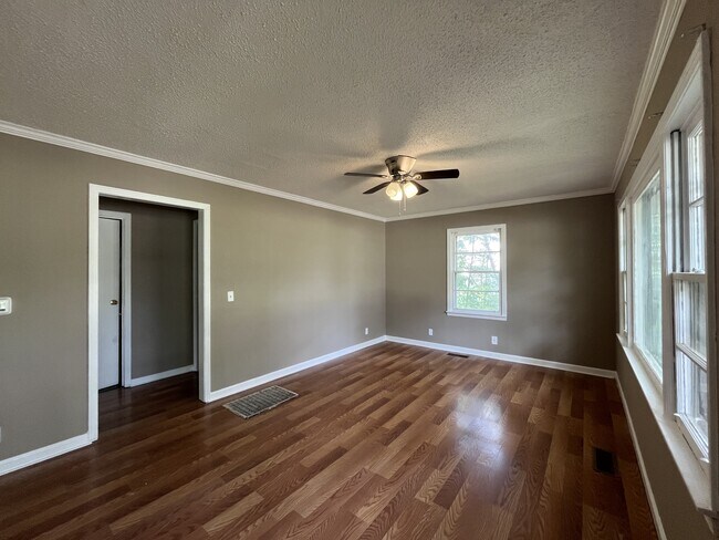 Foto del edificio - 438 Lennanwood Ave