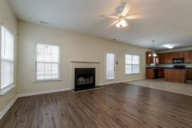 Building Photo - 308 Timber Meadow Lake Dr