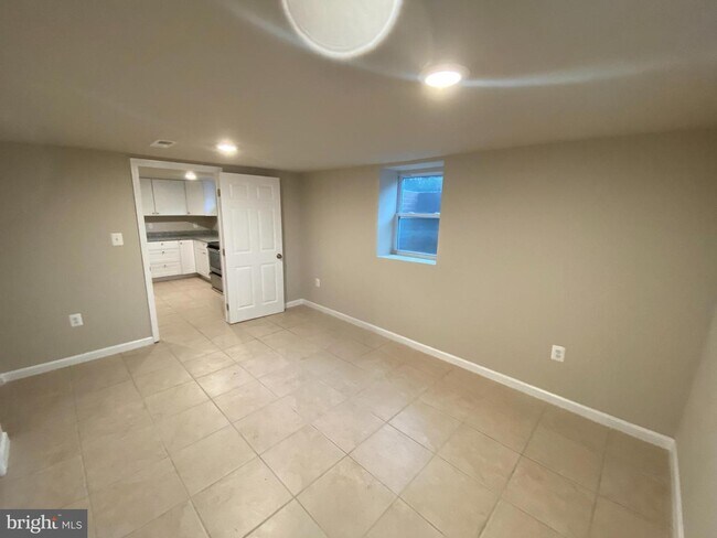 Building Photo - 265 Butler Rd