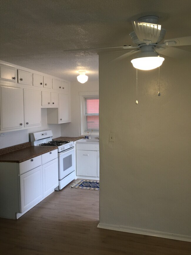 Dining Room - 508 W Fleming St