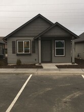Building Photo - 1539 SW 36th Loop