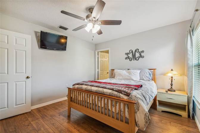 Foto principal - 1617 Broken Branch Dr