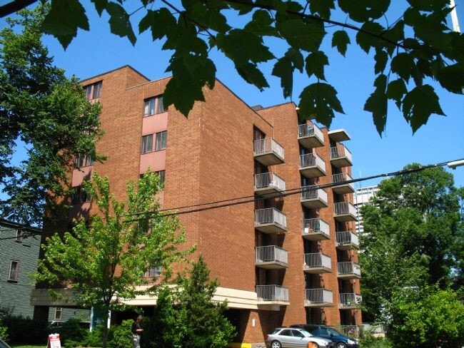 Building Photo - 1157-1157 Tower Rd