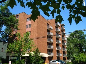 Building Photo - 1157-1157 Tower Rd