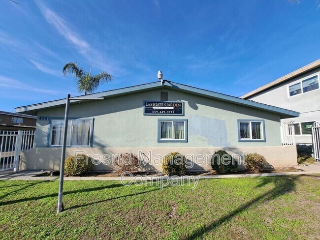 Building Photo - 441 S Dearing Ave