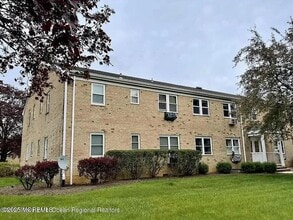 Building Photo - 64 Manchester Ct