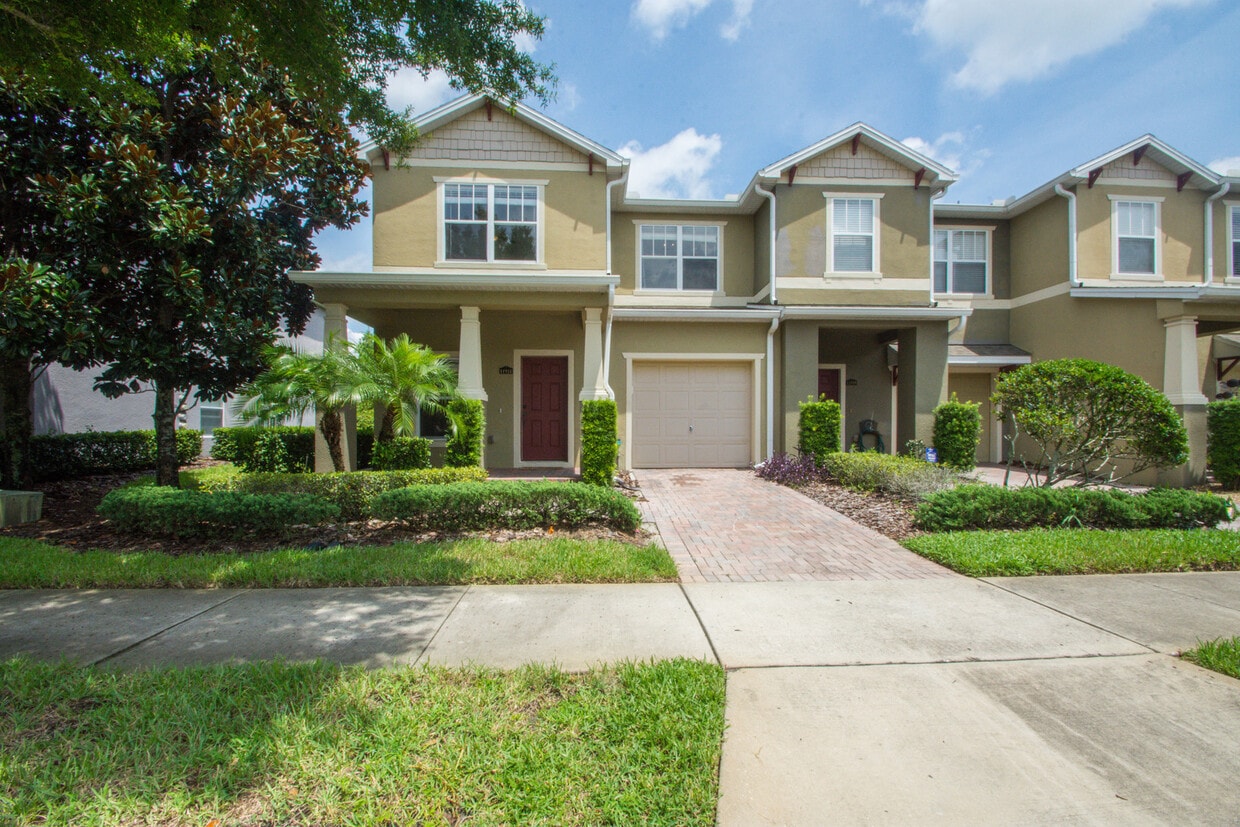 Primary Photo - 5 bed / 2.5 bath Lake Nona Townhome!