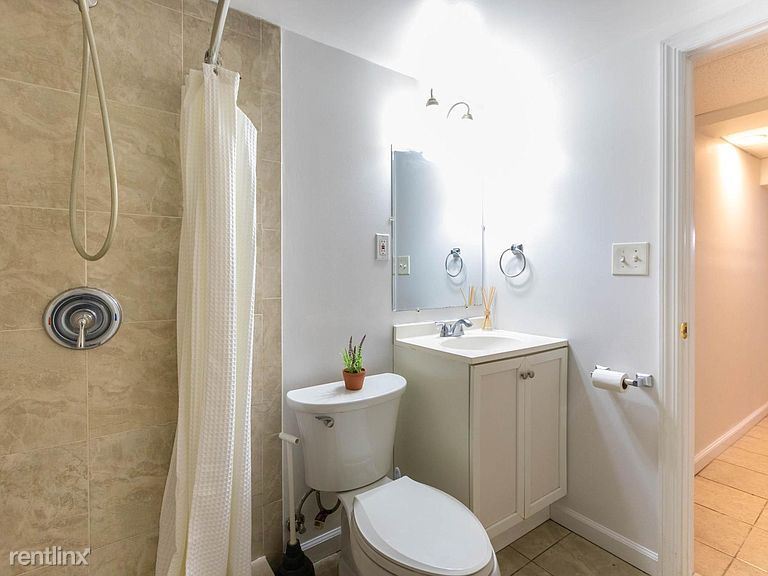 Primary Photo - 5 br, 3 bath House - 30 Ovington Ave
