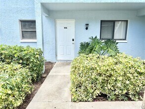 Building Photo - 28121 Pine Haven Way