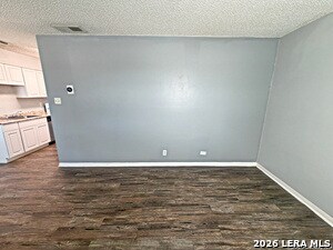 Foto del edificio - 305 Haeckerville Rd