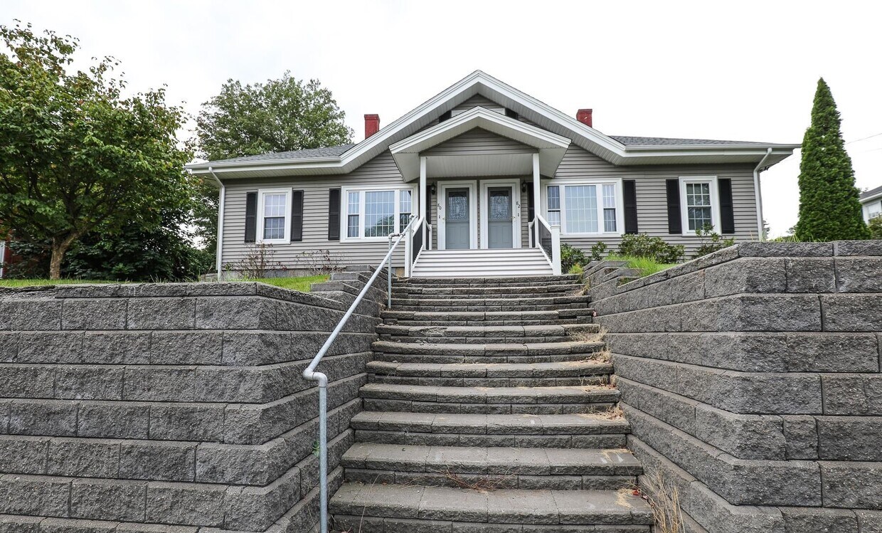 80 Mast Rd, Manchester, NH 03102 Apartment for Rent in Manchester, NH