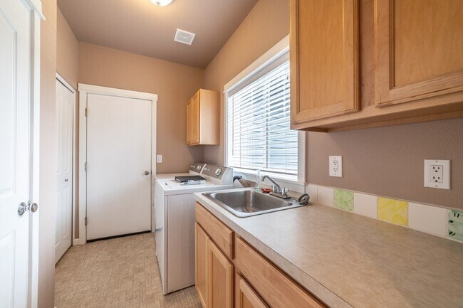 Foto del edificio - 1127 NW 17th St