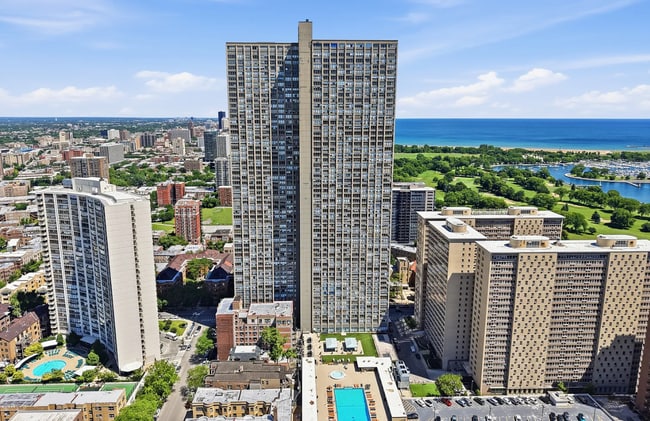 Building Photo - 655 W Irving Park Rd