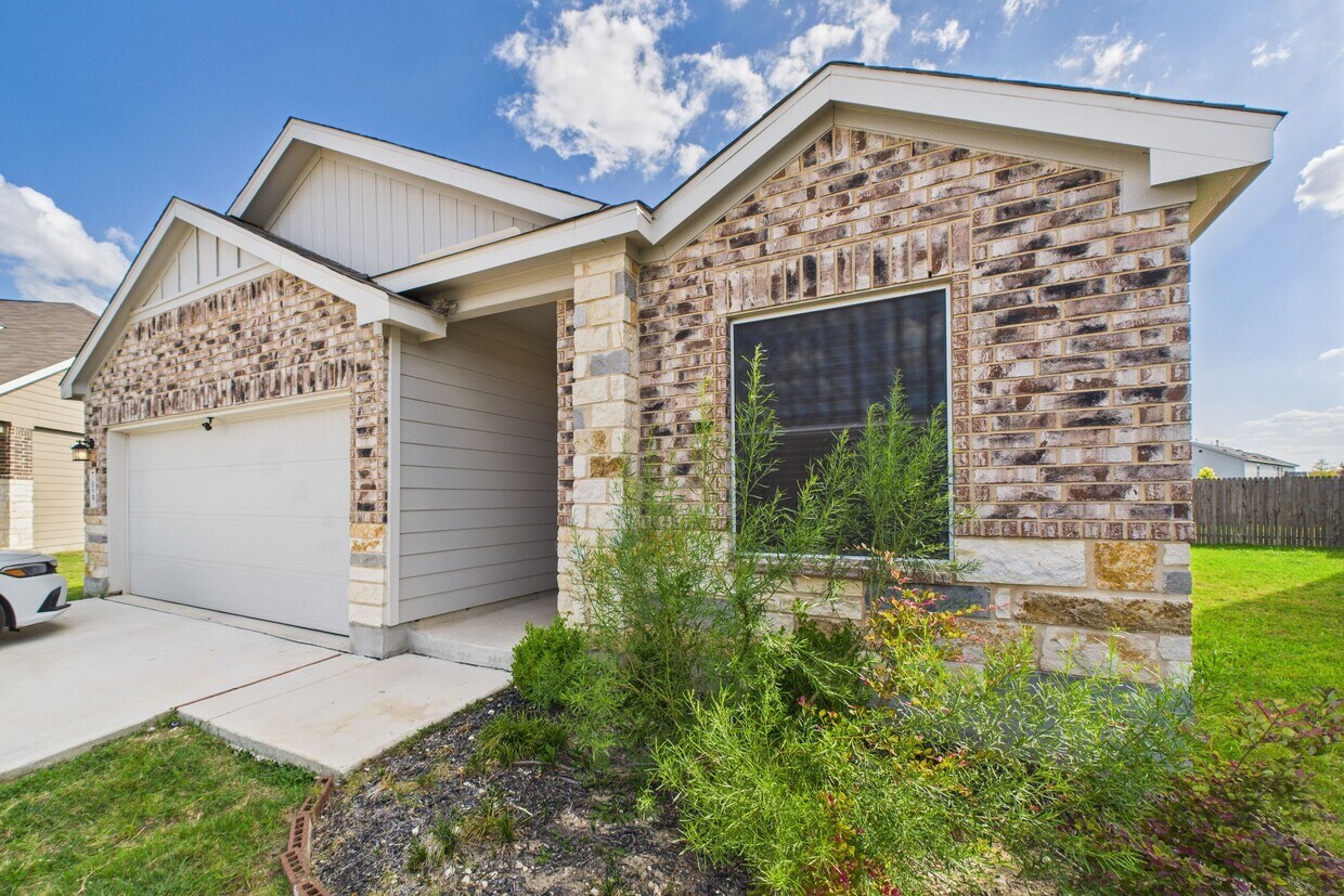 Photo - 7027 Pail Pl (San Antonio, TX)