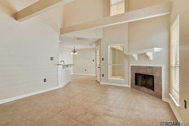 Building Photo - 5156 Stumberg Ln
