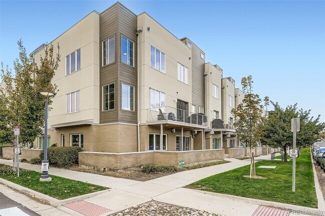 Foto del edificio - 177 S Harrison St