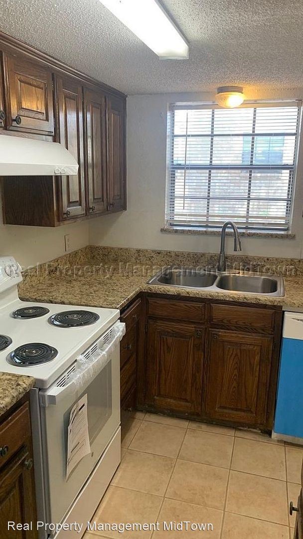 Foto del edificio - 2 br, 1.5 bath House - 2905 Sappington Pl ...