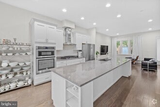 Building Photo - 110 Cambria Walk