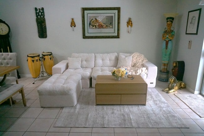 Foto del edificio - 9006 NW 23rd Pl
