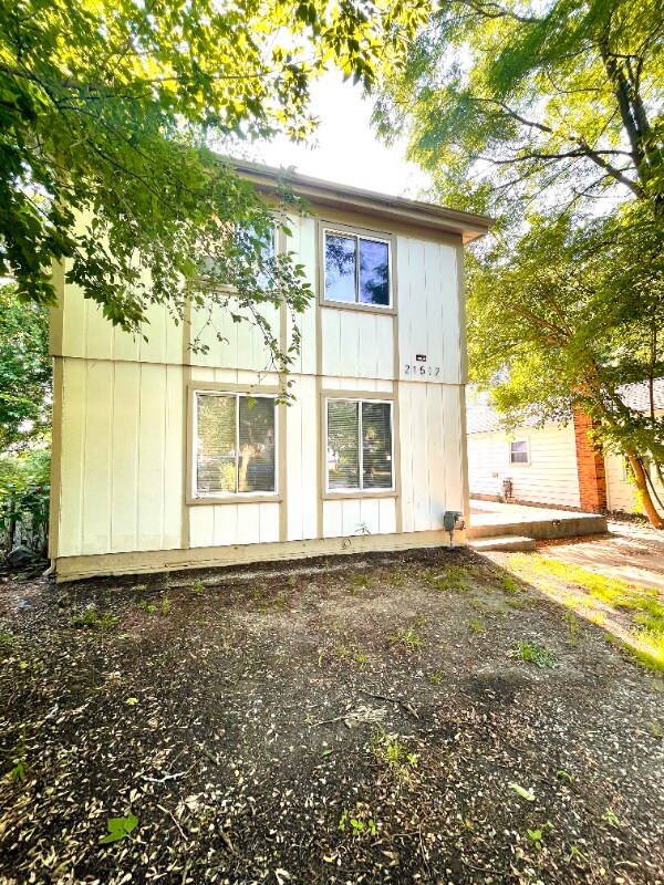 21512 Ontaga St, Farmington Hills, MI 48336 House Rental in