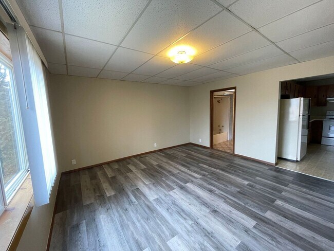Building Photo - 403 7th Ave