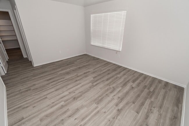 Building Photo - Lone Trail Village - 9214 Yellow Rose Driv...
