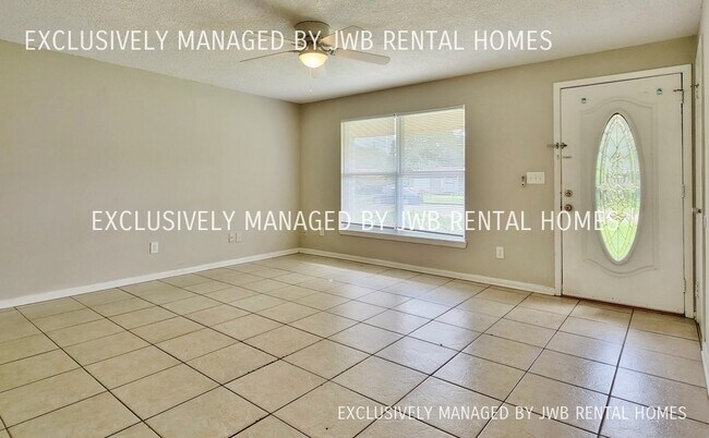 Building Photo - 7580 Pheasant Run Dr