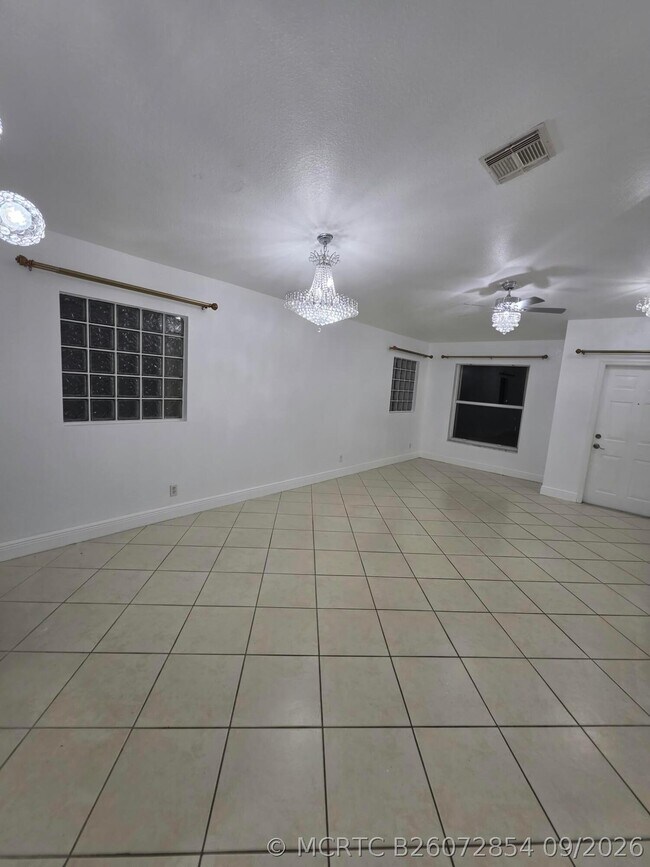 Foto del edificio - 2106 Little Torch St