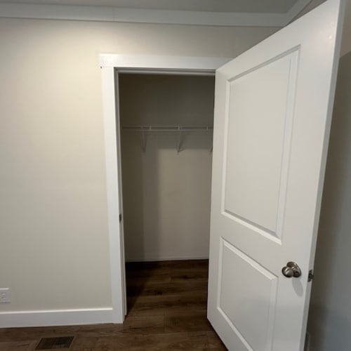 Building Photo - 338 Barnes Rd