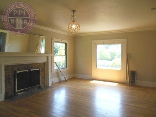 Building Photo - No Security Deposit with Rhino!!! Charming...