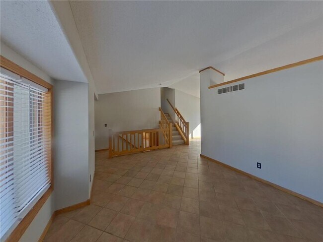 Foto del edificio - 9319 93rd St S