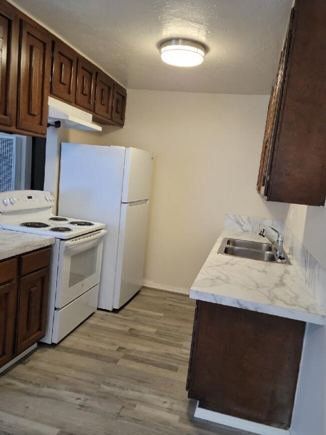 Building Photo - 531 NW Fairchild St