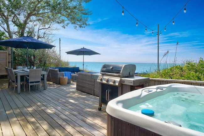 Foto del edificio - 212 Creek Rd