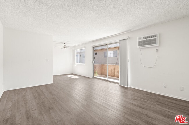 Foto del edificio - 1457 Butler Ave
